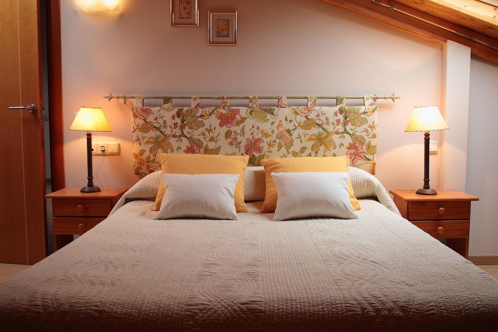 Vivienda Turistica Los Mesones Agreda Номер фото